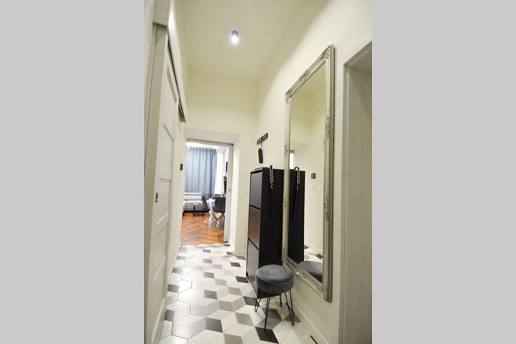 Brandly New Apartment Andel Prague Ngoại thất bức ảnh